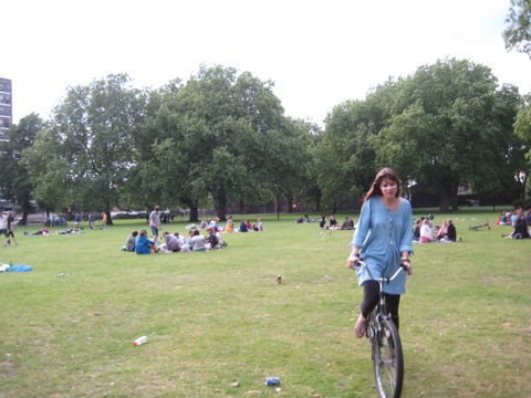 london-fields-02