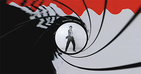 james-bond_barrel_logo_1197331244 y el aston? (photo 2)