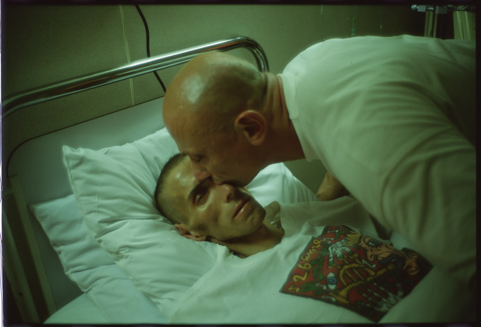7-nan-goldin-gotscho-kissing-gilles-paris-1993jpg Beautiful Wasteland (photo 7)